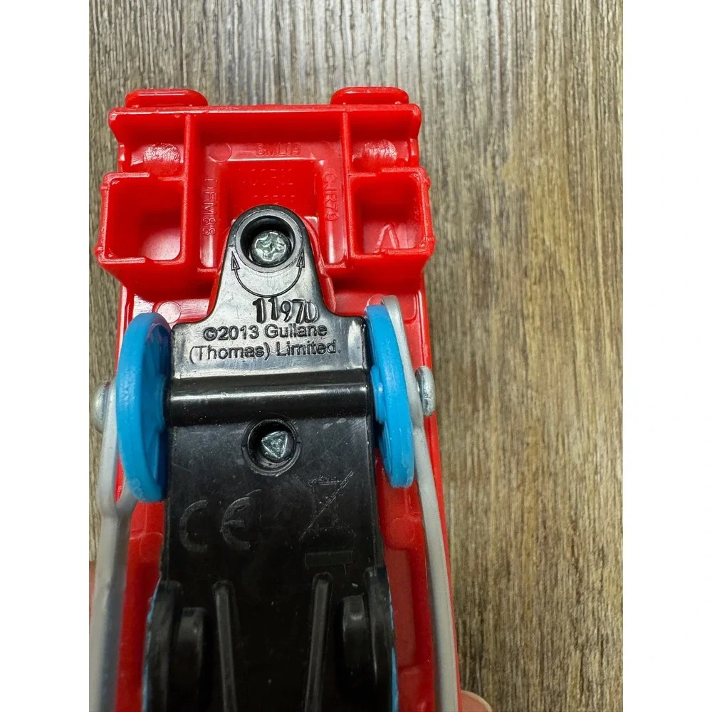 Mattel Thomas & Friends TrackMaster Gordon Motorized Blue Train Engine 2013